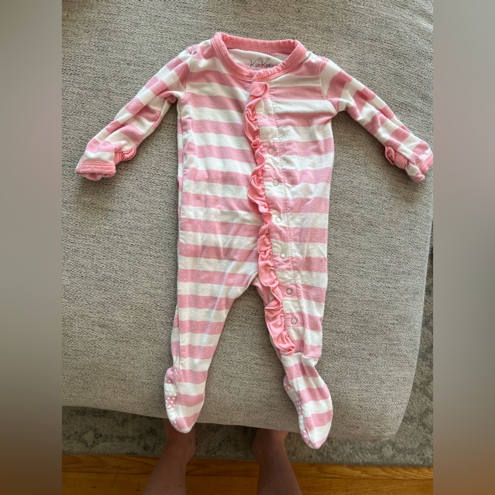 Kickee Pants Footie size newborn